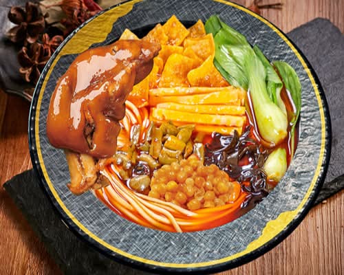 猪脚螺蛳粉Luosi Rice Ndle with Braised Pork Feet
